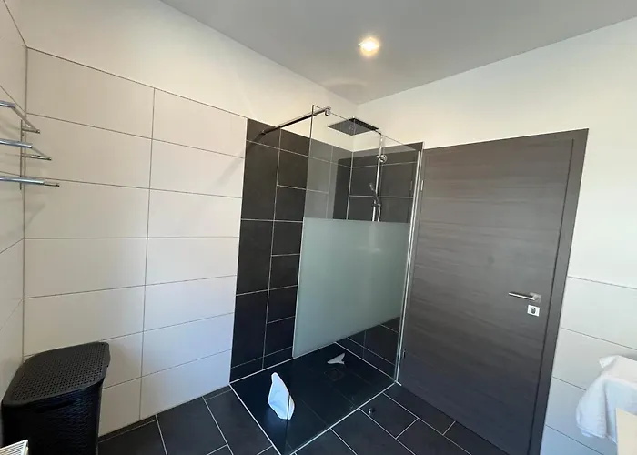 Kleeblatt Mit Eigener Terrasse